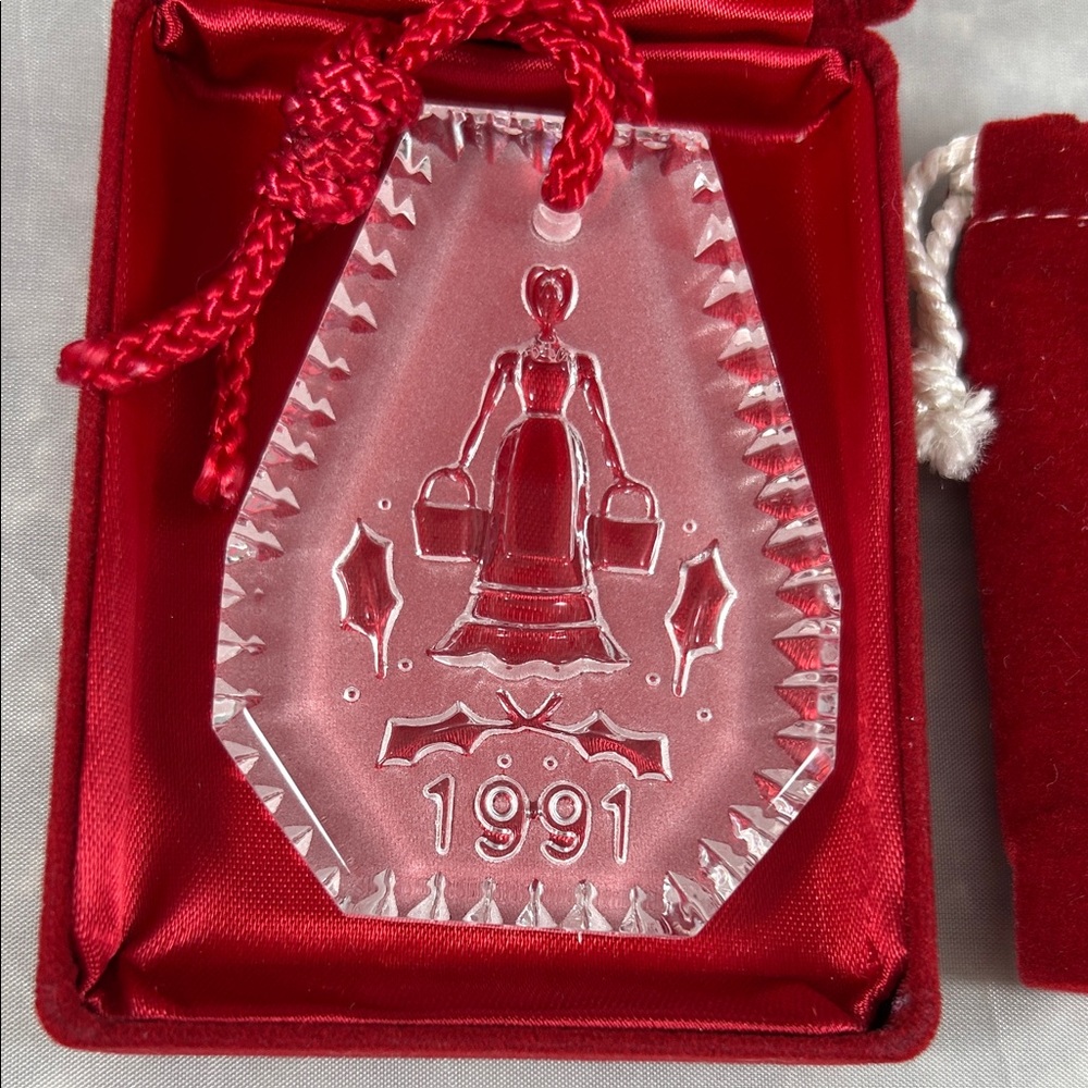 Waterford Crystal Twelve Days of Christmas Ornament “Eight Maids A-Milking” 1991